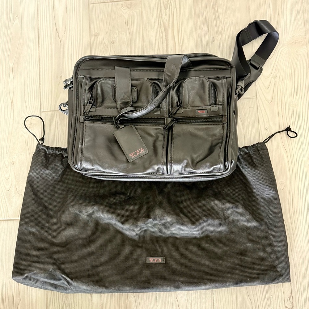Tumi Alpha Leather Briefcase, never used!